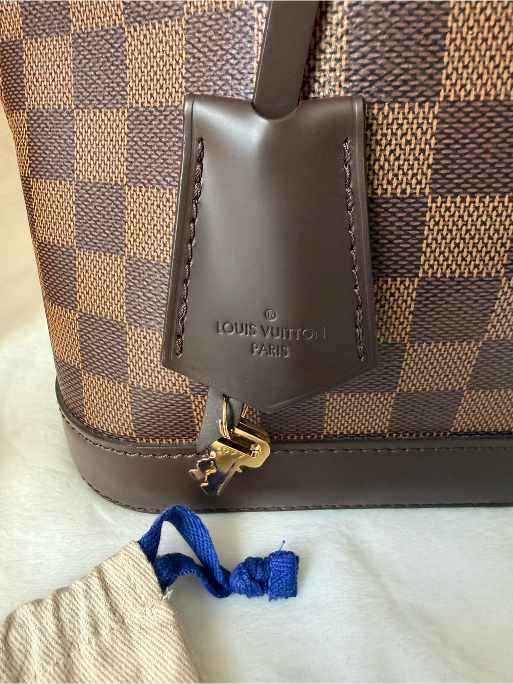 Louis Vuitton Alma PM in Damier Ebene - Picture 4 of 15